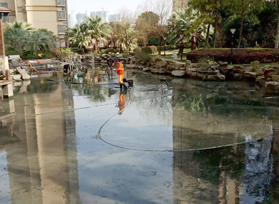 泽州景观池淤泥清理